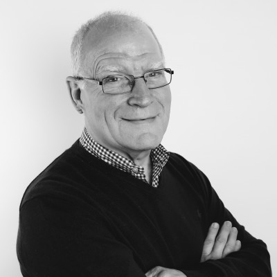 Dr. M. Maes